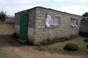 Talo Afrikassa. Kuva: Salim Henry