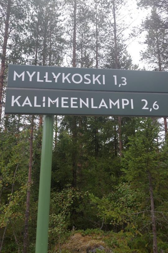 Kyltti, jossa lukee Myllykoski ja Kalimeenlampi.